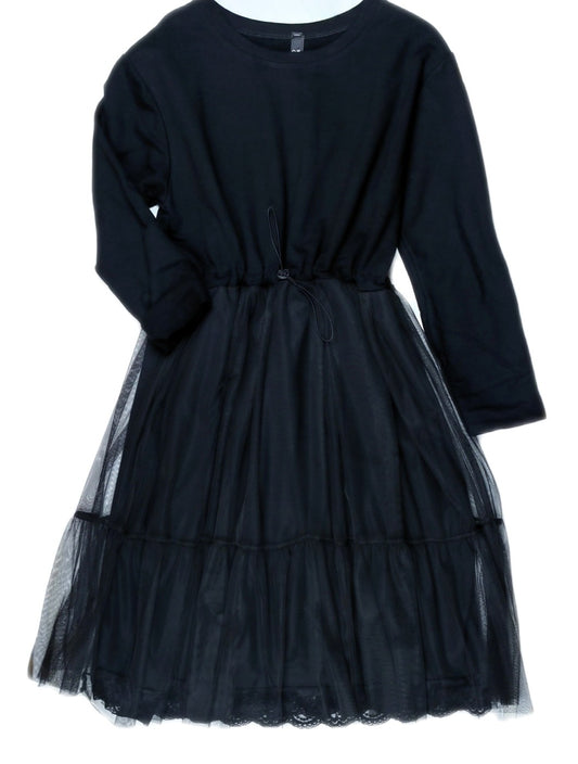 Stylisches Baumwollkleid in Schwarz mit Tüllrock und verstellbarer Taille
