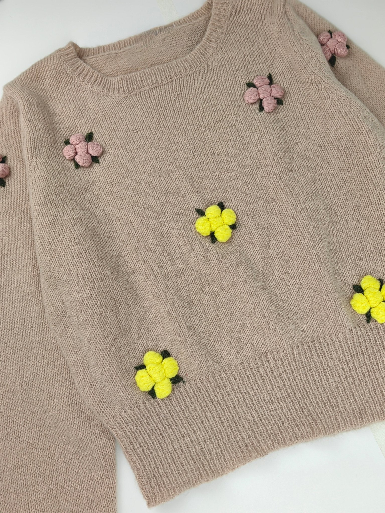 Strickpullover mit Blumen - VALENTINA